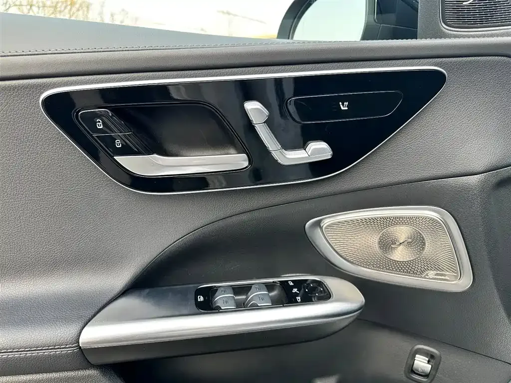 Mercedes-Benz C-Class 2024 из CN, фото 2