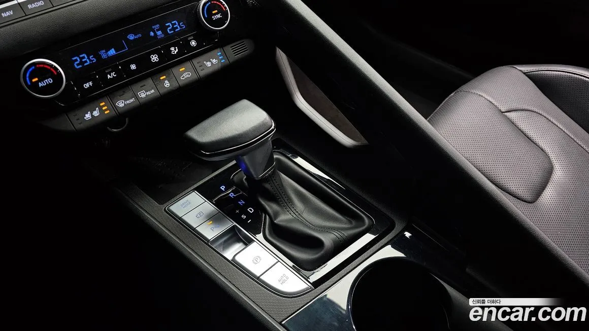 Hyundai AVANTE — фото 2