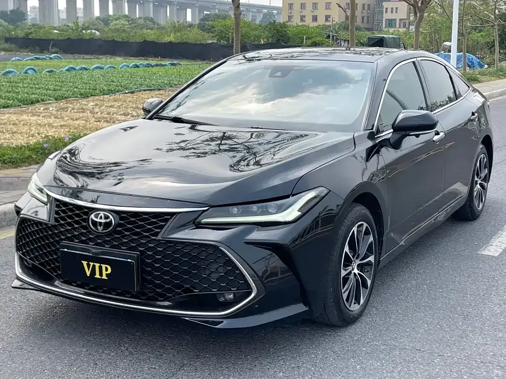 Toyota Avalon 2023 из CN, фото 1