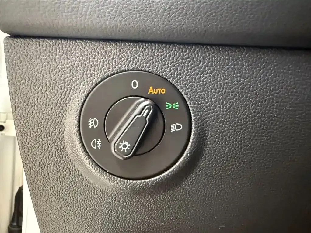 Volkswagen Tharu 2021 из CN, фото 9