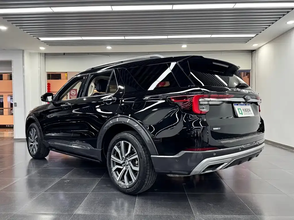 Ford Explorer 2023 из CN, фото 5