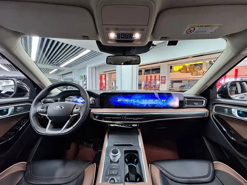 Ford Explorer 2023 из CN, фото 7