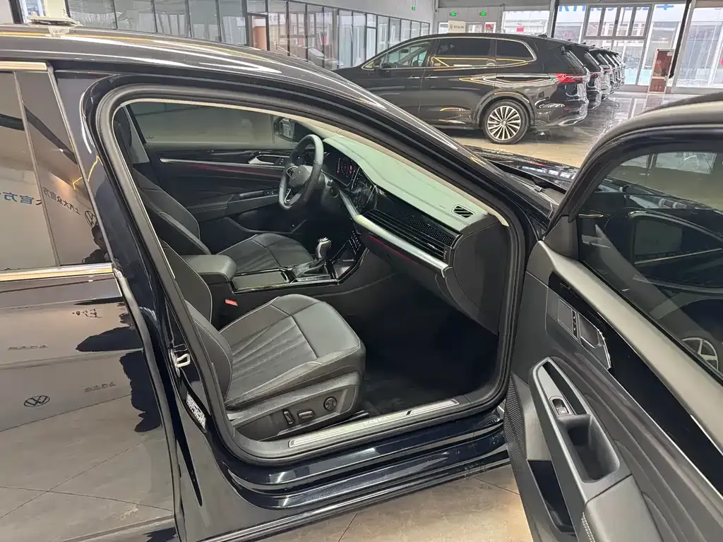 Volkswagen Passat — фото 2