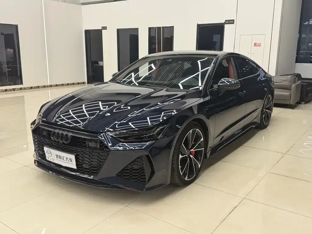Audi A7 2021 из CN, фото 1