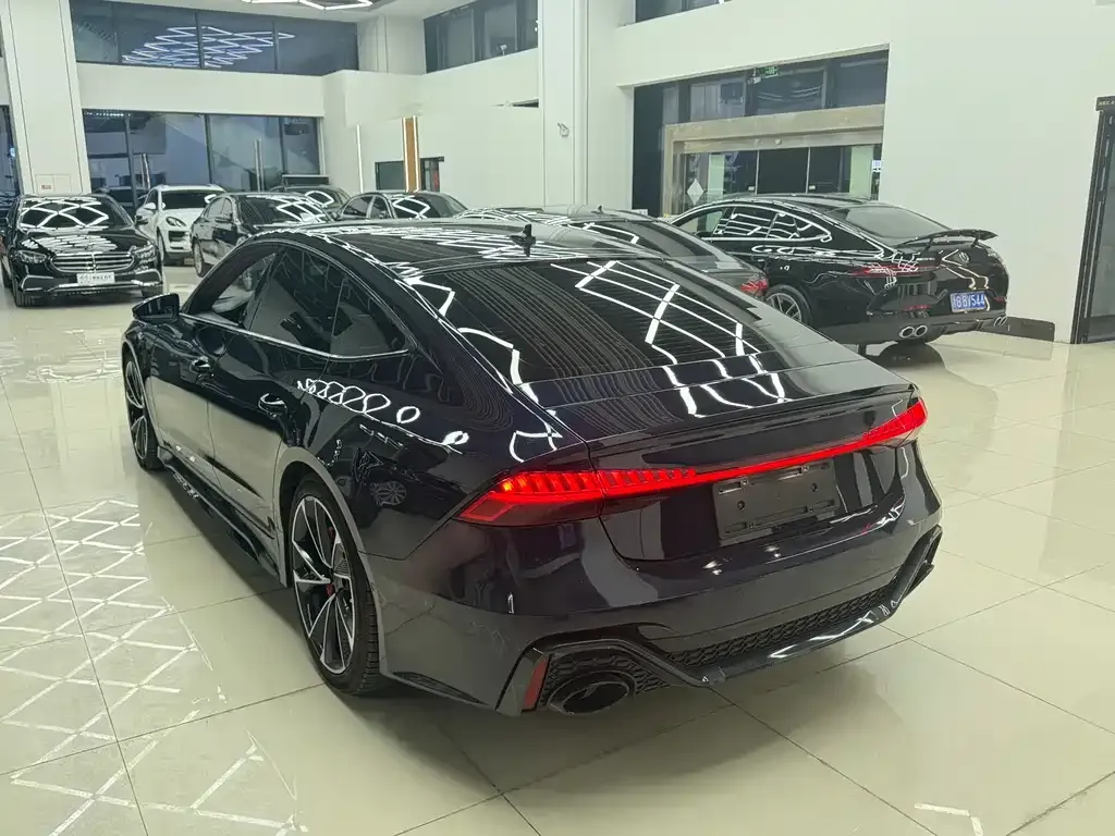 Audi A7 2021 из CN, фото 2