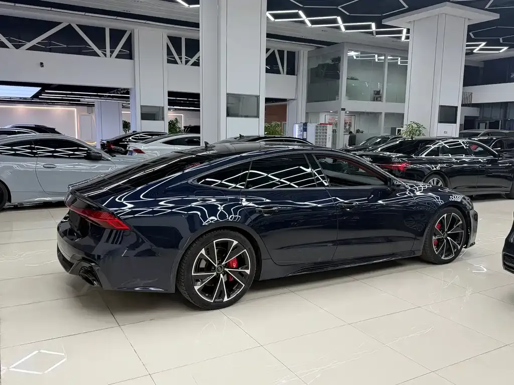 Audi A7 2021 из CN, фото 9