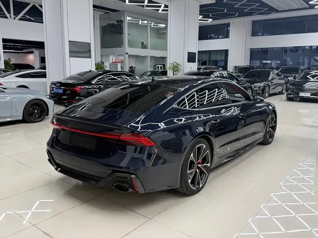 Audi A7 2021 из CN, фото 8