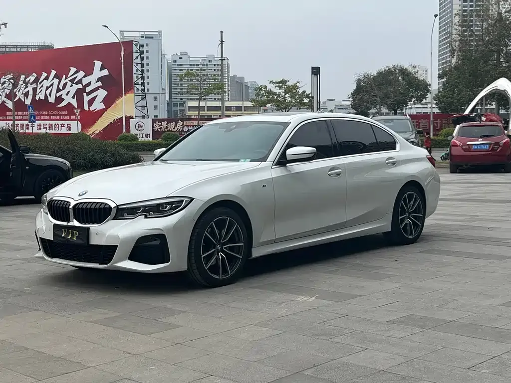 BMW 3 Series — фото 1