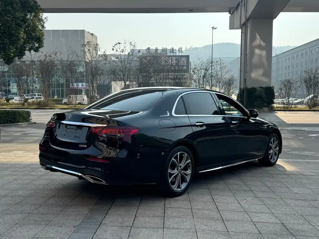 Mercedes-Benz E-Class 2022 из CN, фото 3