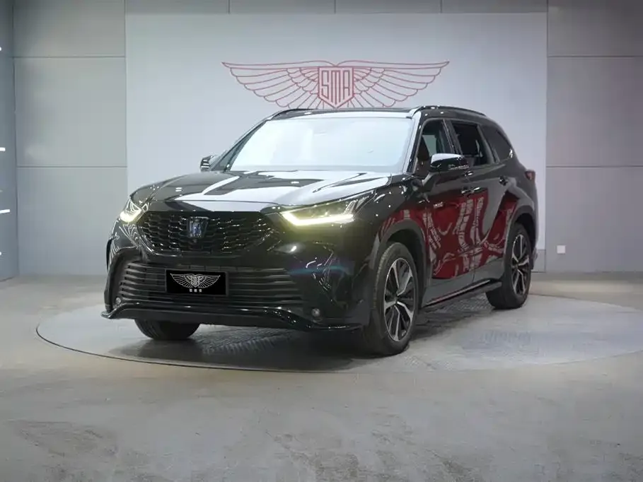 Toyota Crown Kluger 2021 из CN, фото 1