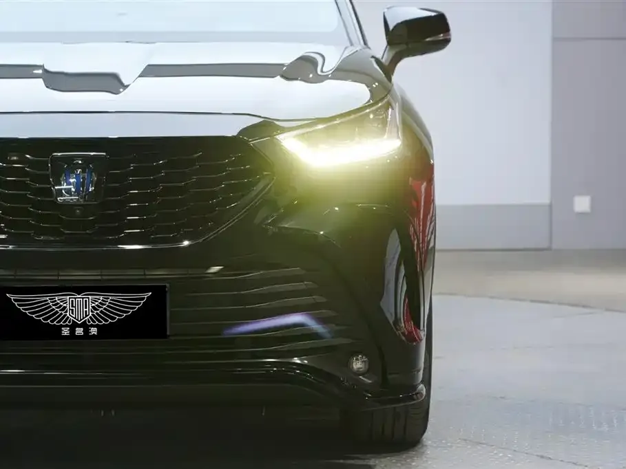 Toyota Crown Kluger 2021 из CN, фото 4