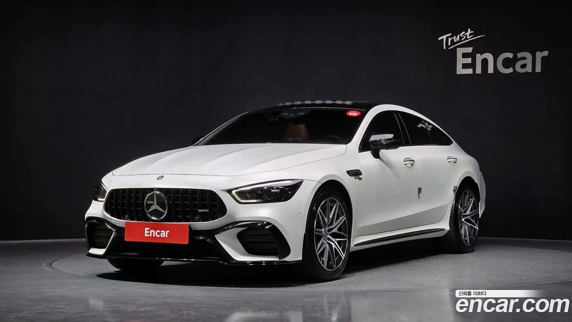 Mercedes-Benz AMG GT — фото 1