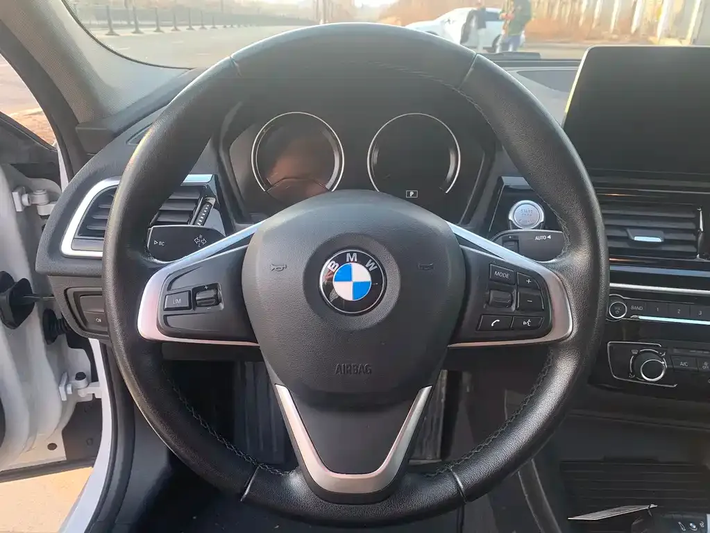 BMW 1 Series — фото 10