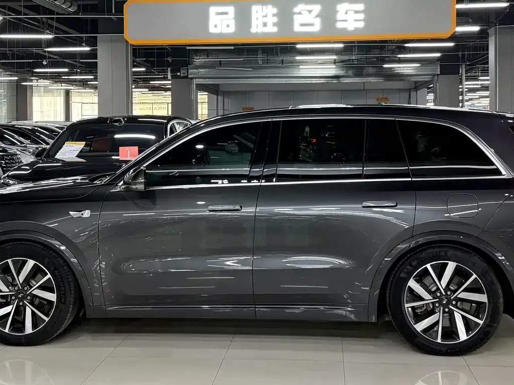 Li Auto L8 2024 из CN, фото 2