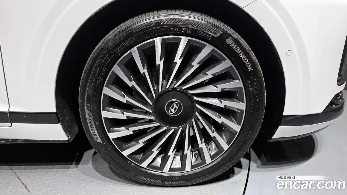 Hyundai Grandeur 2023 из KR, фото 9