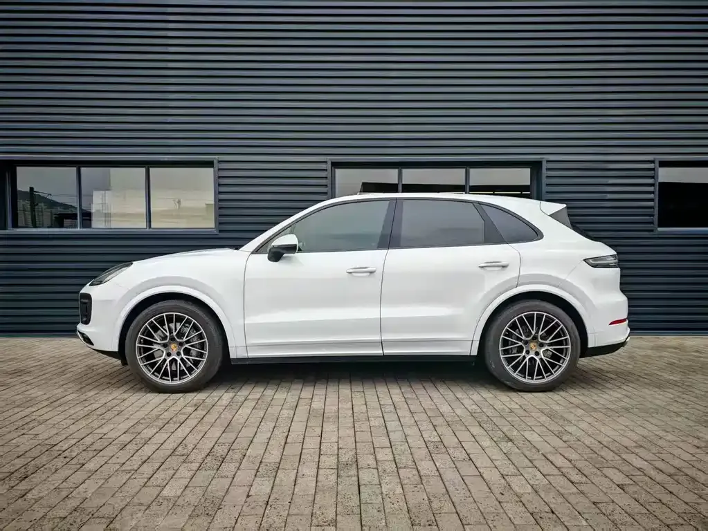 Porsche Cayenne — фото 6