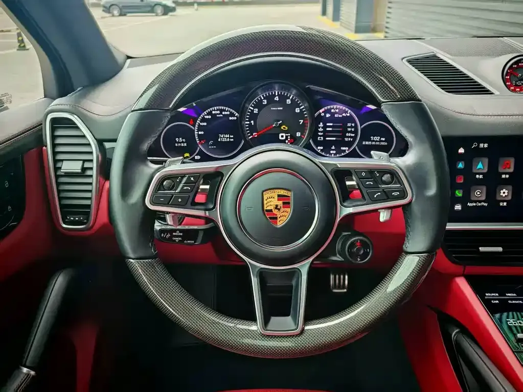 Porsche Cayenne — фото 7