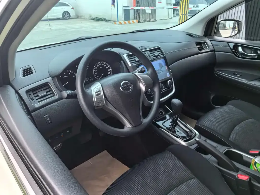 Nissan Tiida 2024 из CN, фото 7