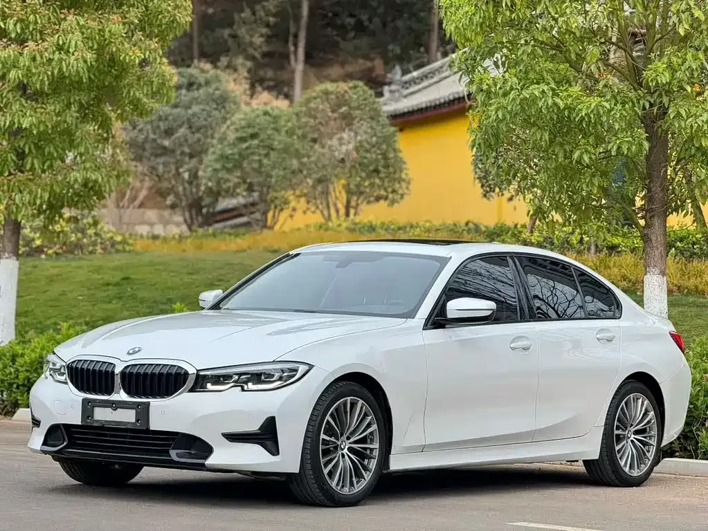 BMW 3 Series — фото 1