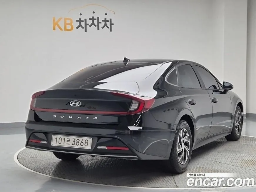 Hyundai Sonata — фото 3