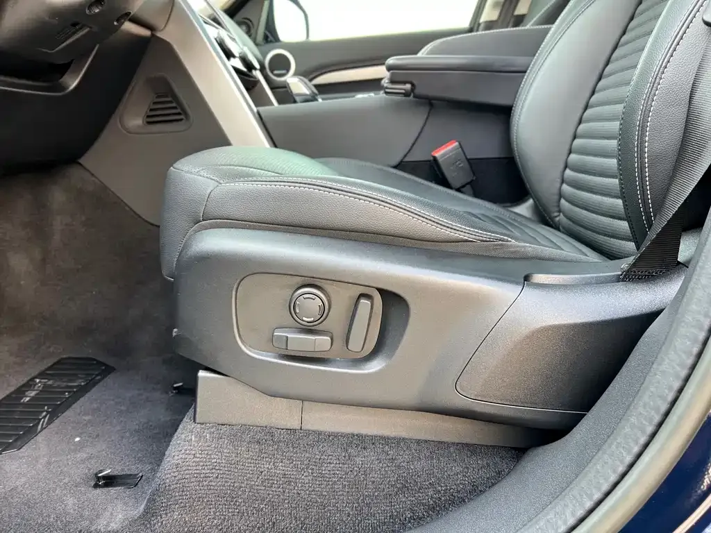 Land Rover Discovery 2023 из CN, фото 5