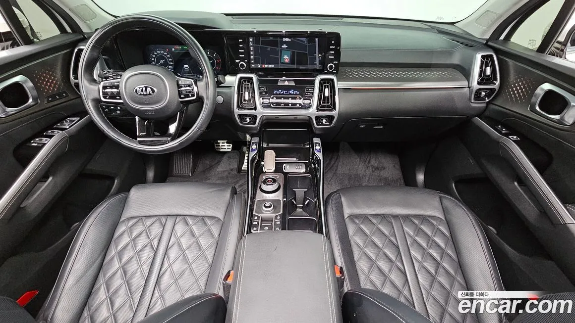 Kia Sorento — фото 7