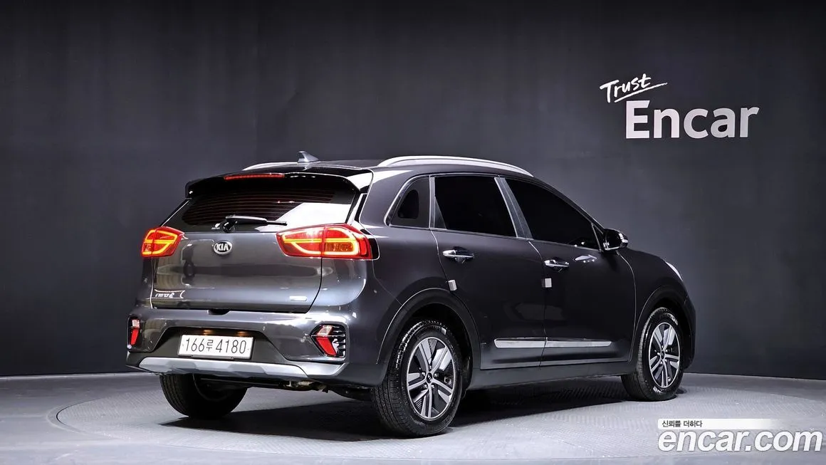 Kia Niro 2021 из KR, фото 10