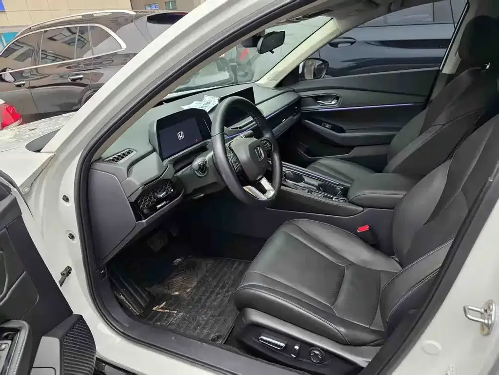 Honda Accord — фото 4