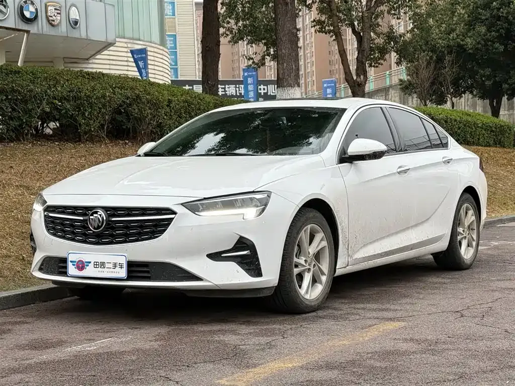 Buick Regal — фото 1