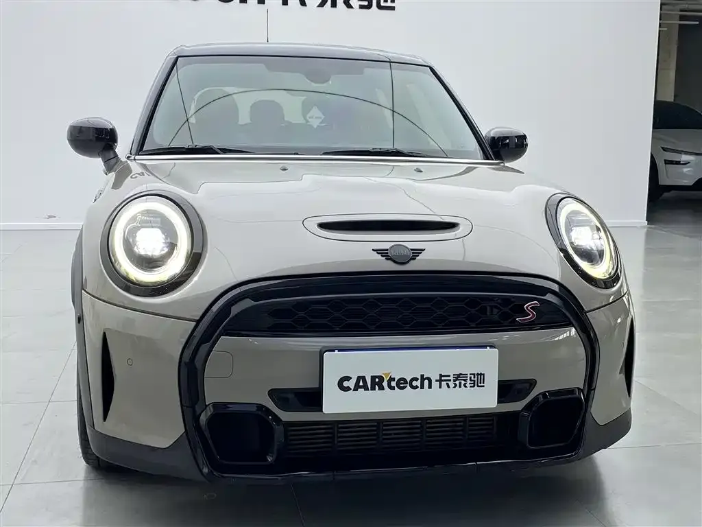 MINI Cooper (3-door) 2023 из CN, фото 9