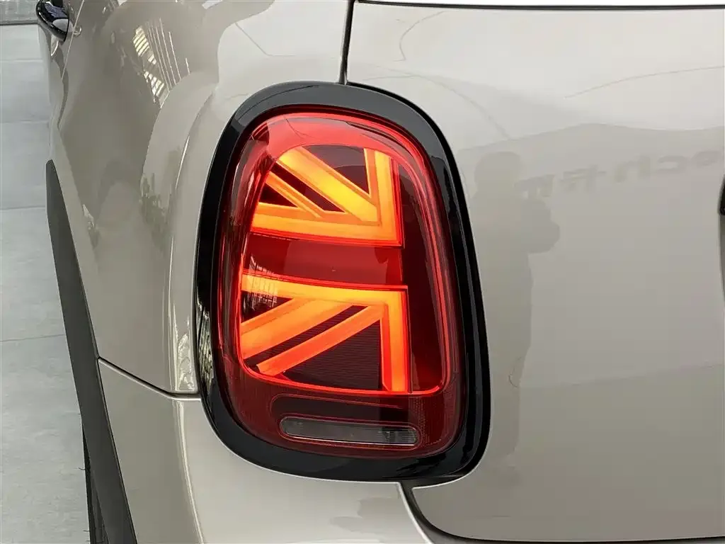 MINI Cooper (3-door) 2023 из CN, фото 3