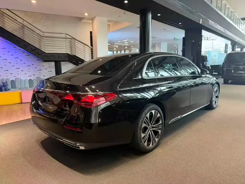 Mercedes-Benz E-Class New Energy 2024 из CN, фото 3