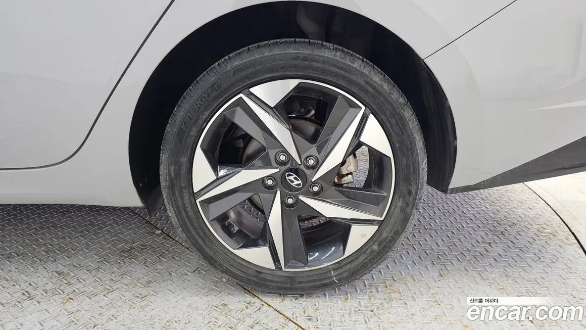 Hyundai AVANTE — фото 7