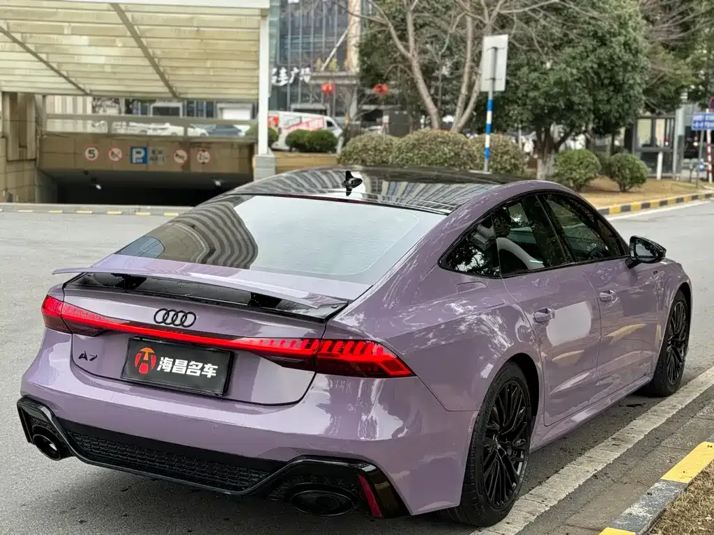 Audi A7 2021 из CN, фото 7