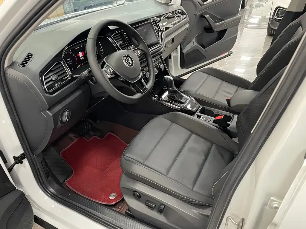 Volkswagen T-Roc 2023 из CN, фото 9