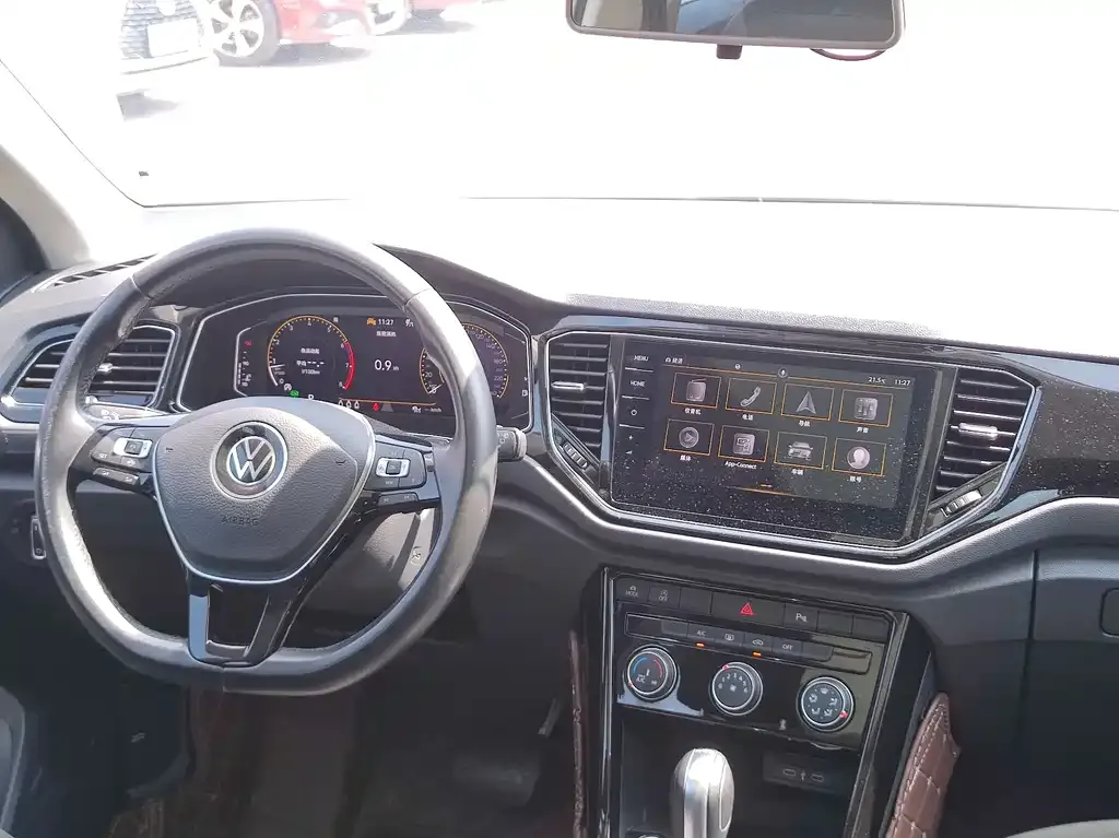 Volkswagen T-Roc 2022 из CN, фото 2