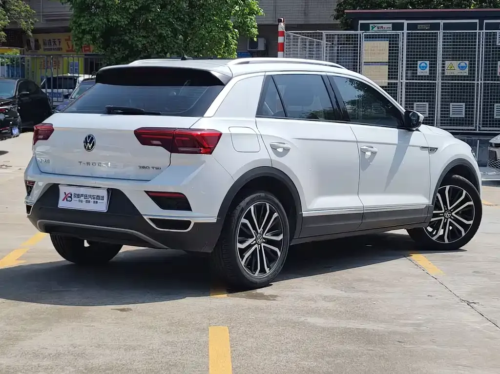 Volkswagen T-Roc 2022 из CN, фото 8