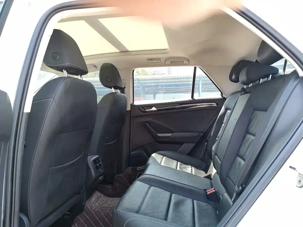 Volkswagen T-Roc 2022 из CN, фото 3