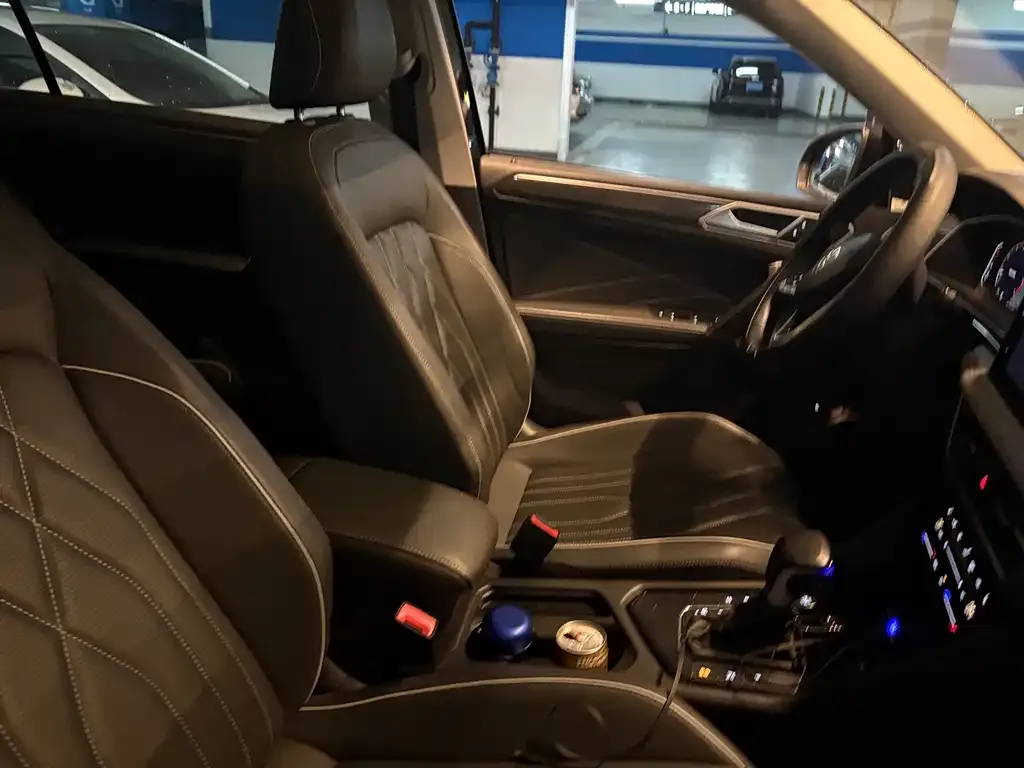 Volkswagen Tiguan L 2024 из CN, фото 4