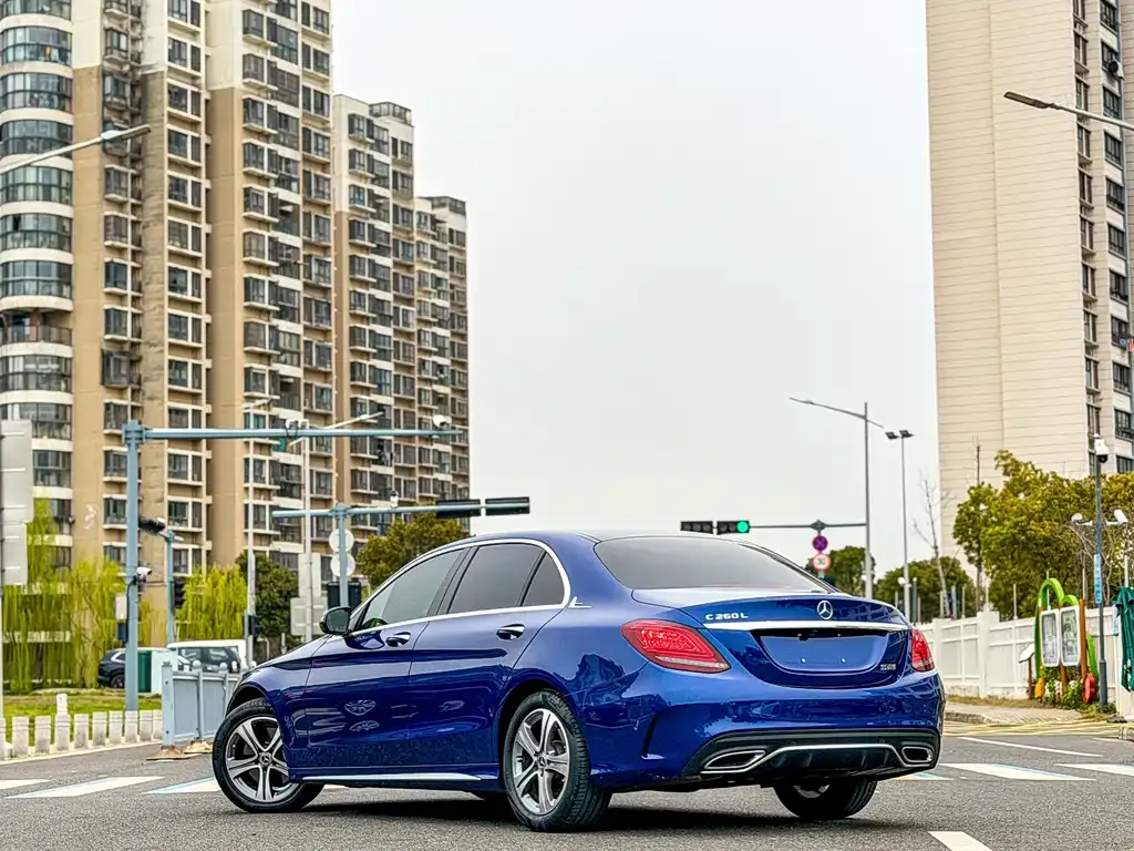Mercedes-Benz C-Class — фото 4