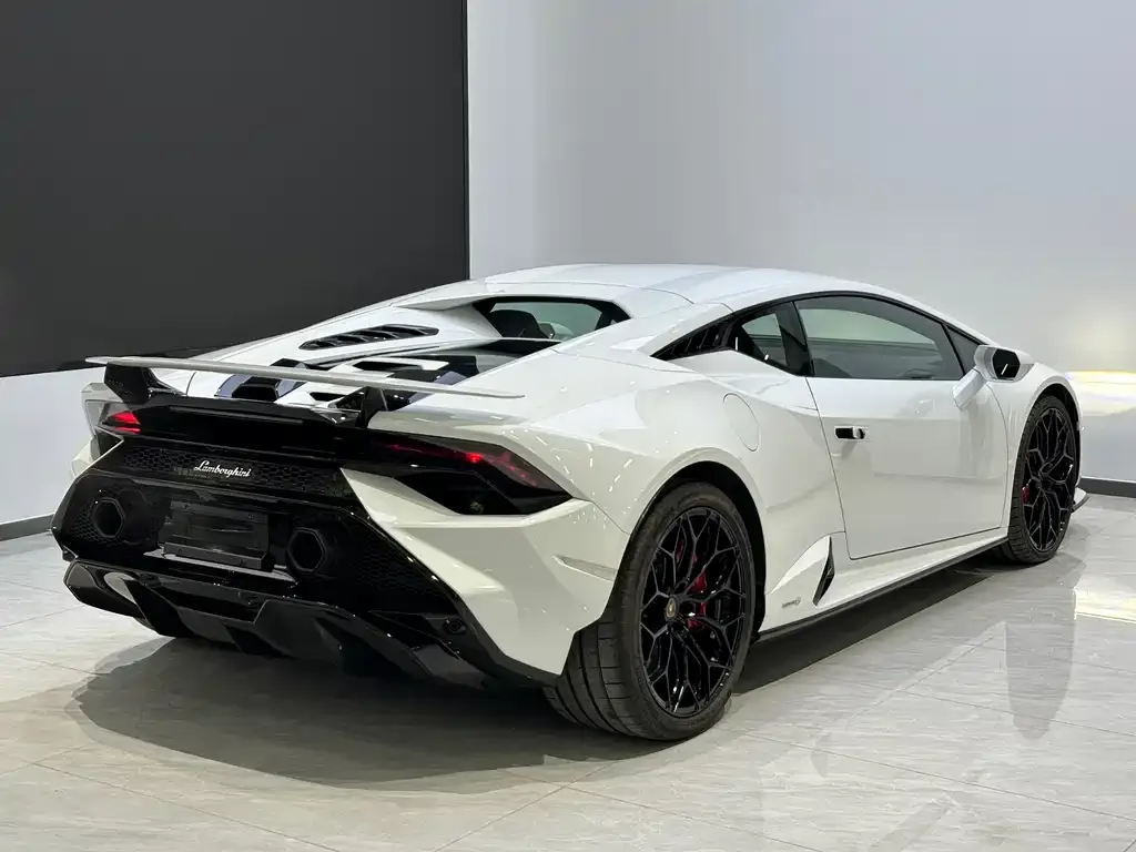 Lamborghini Huracan — фото 7