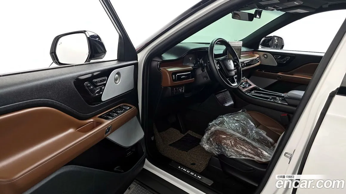 Lincoln Aviator 2023 из KR, фото 8