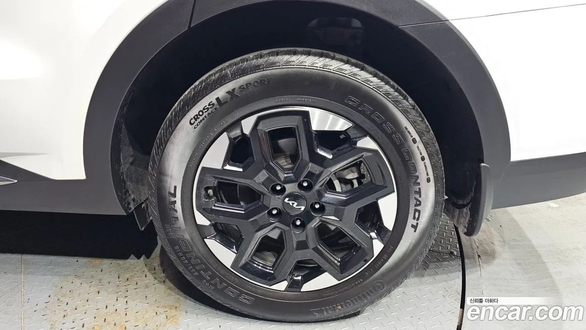 Kia Sorento — фото 7