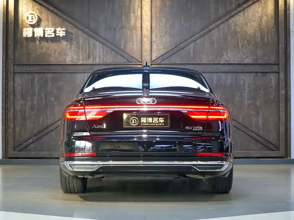 Audi A8 2021 из CN, фото 7