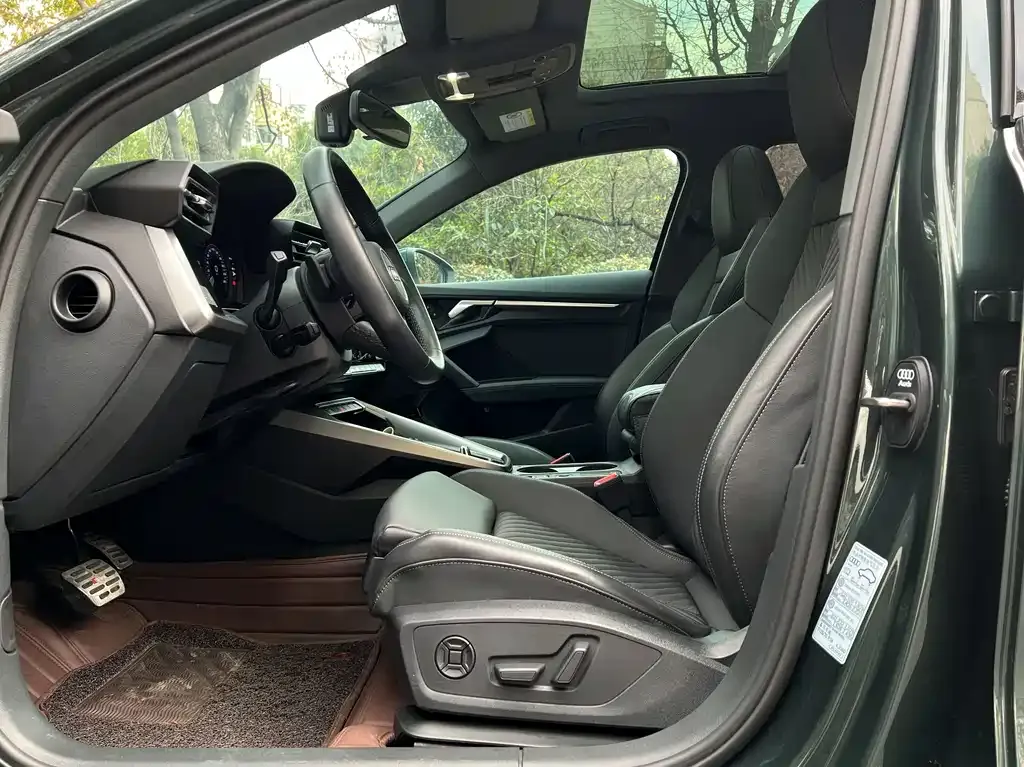 Audi A3 2023 из CN, фото 8