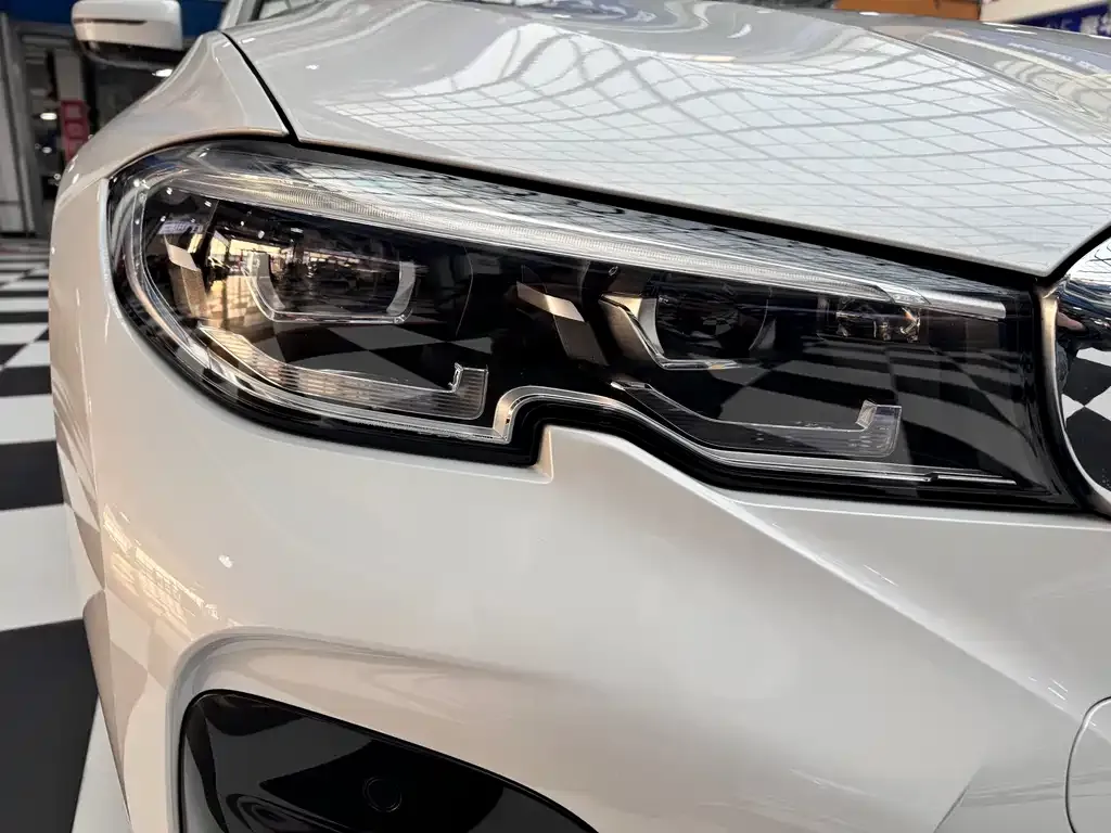 BMW 3 Series 2021 из CN, фото 2
