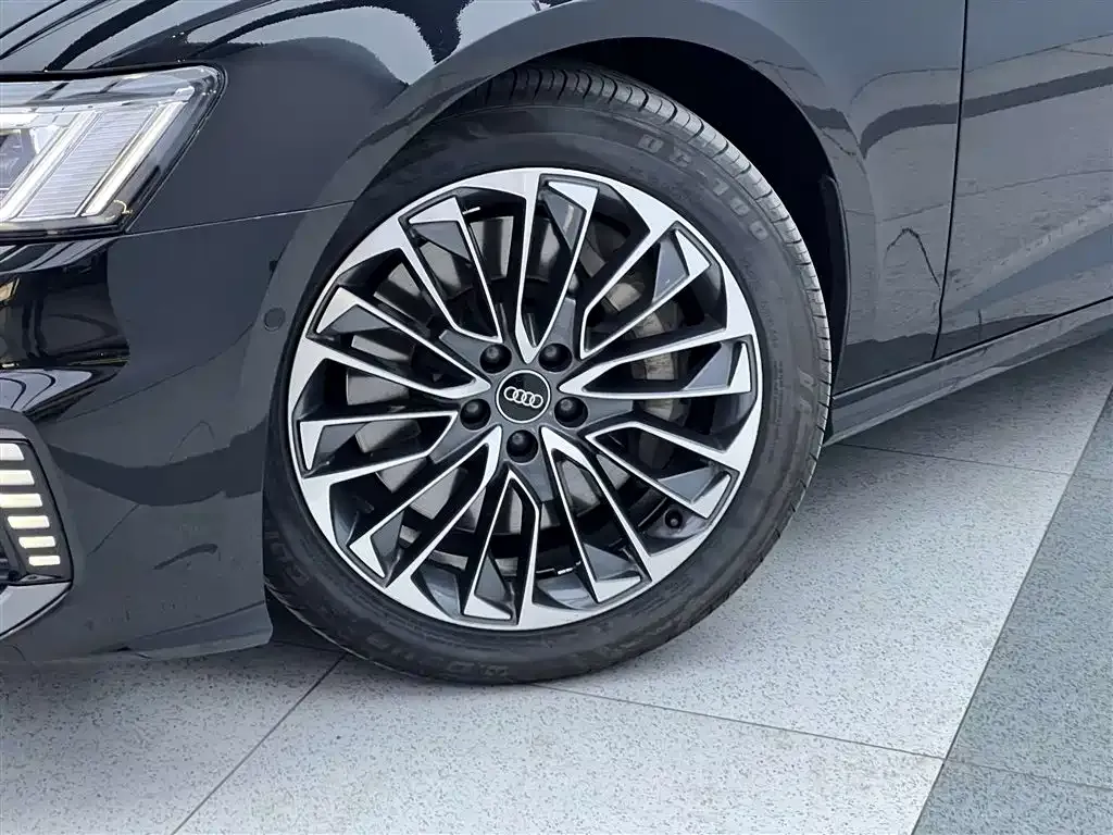 Audi A6L New Energy — фото 3