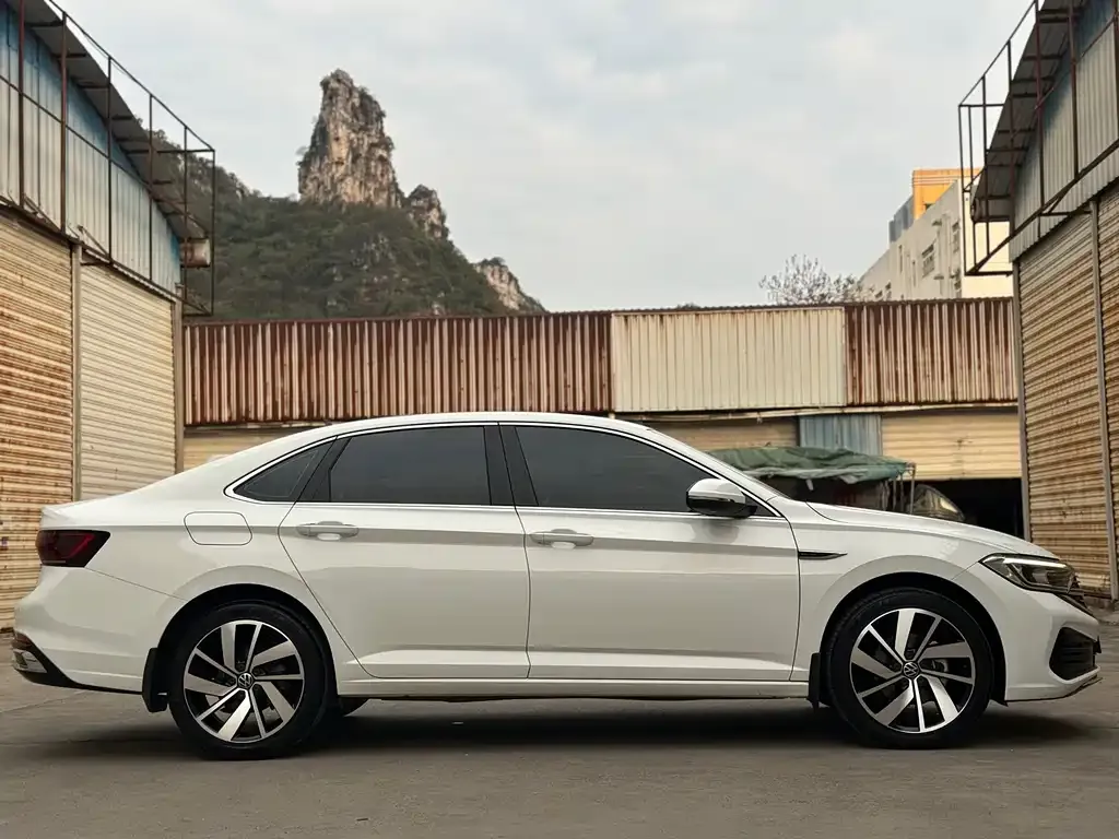 Volkswagen Sagitar 2025 из CN, фото 4