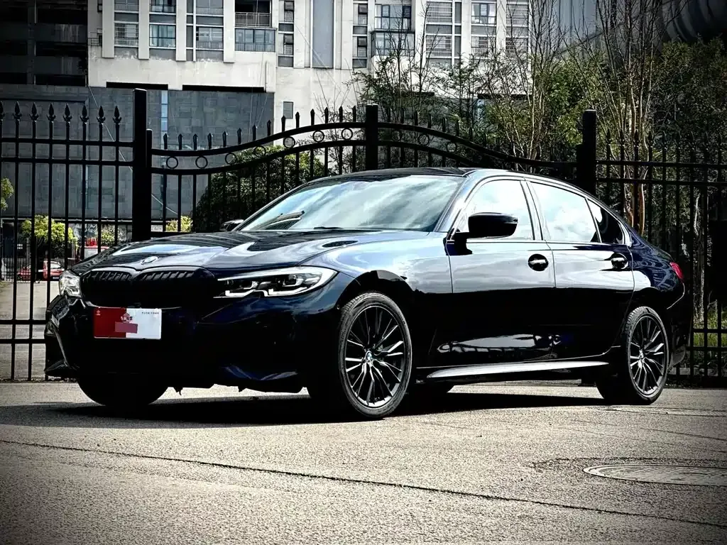 BMW 3 Series — фото 1