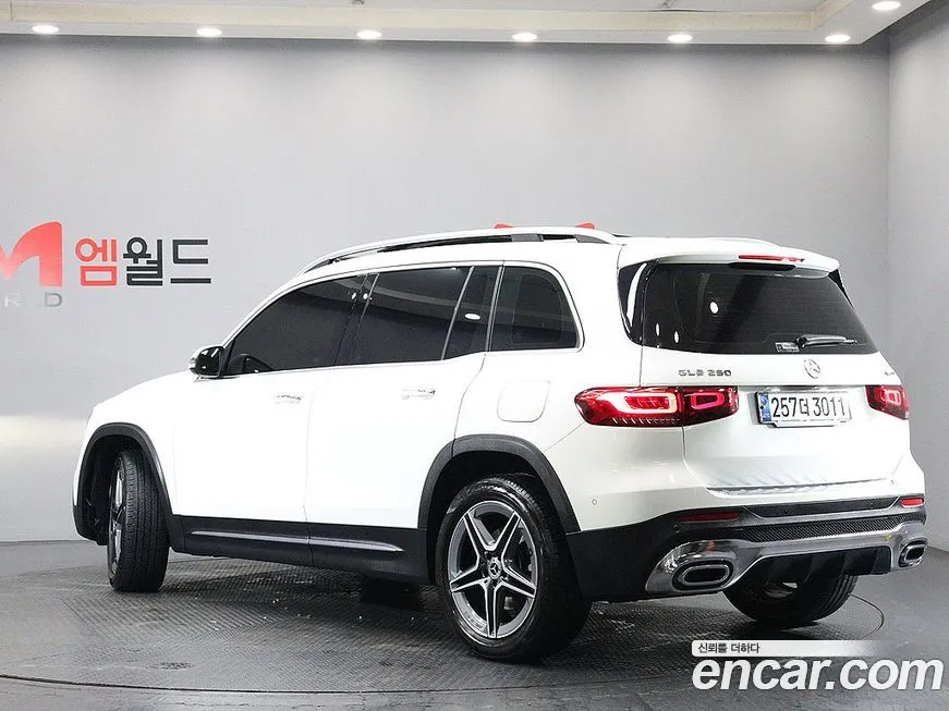 Mercedes-Benz GLB-Class — фото 5